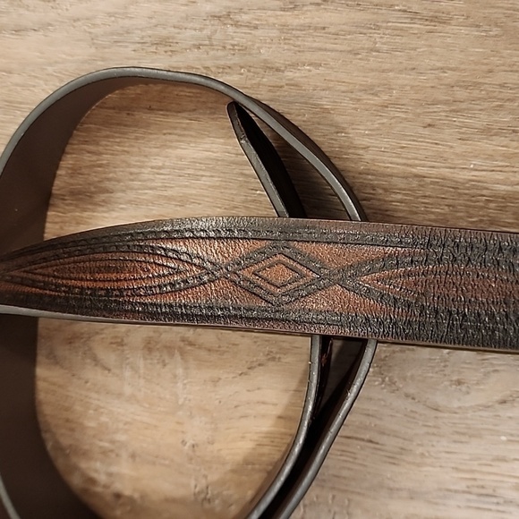 Wrangler Belt Genuine Leather Western Style Removable Buckle Stamped 38 - Picture 2 of 7